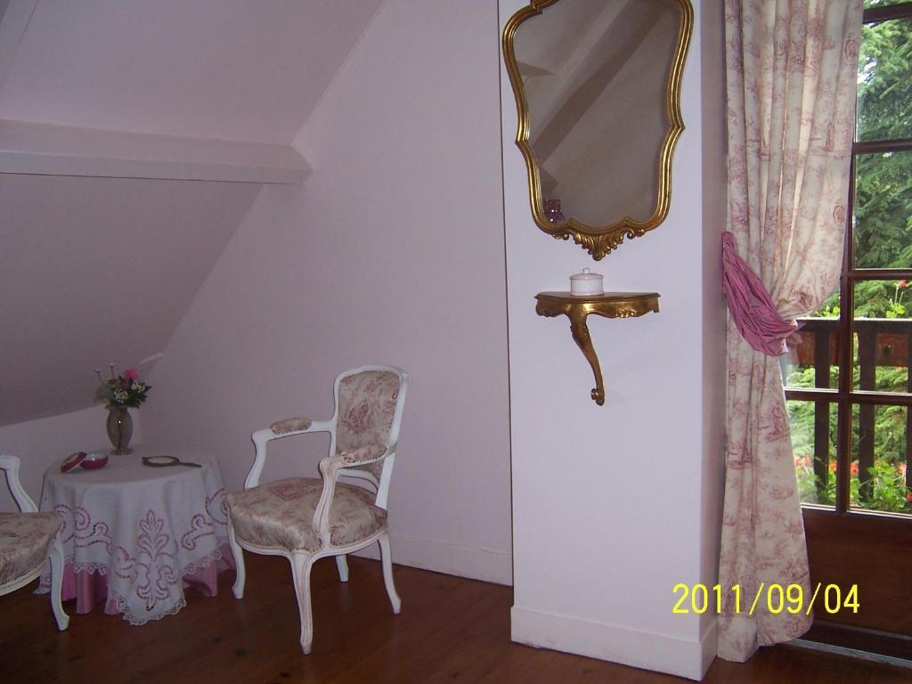 Aux Marguerites Villa Sainte-Genevieve-les-Gasny Rom bilde